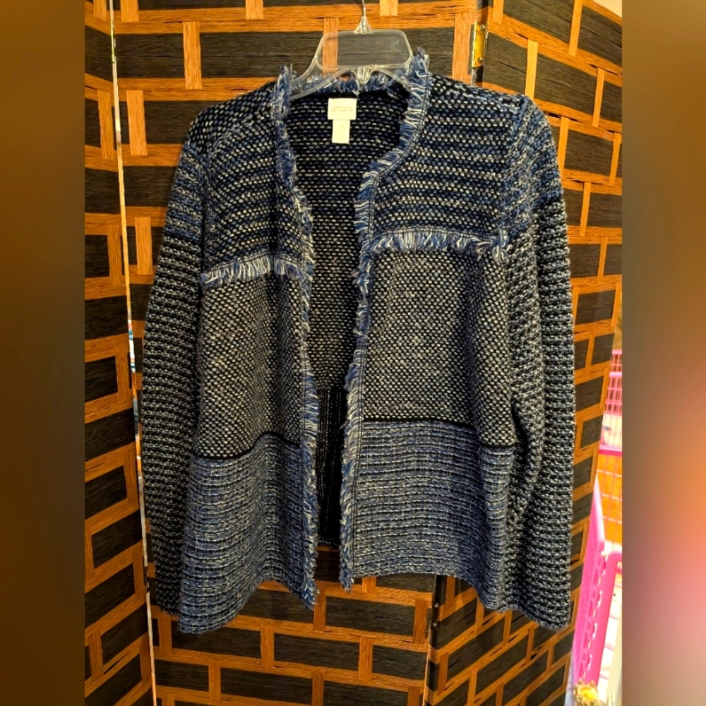 Chico's open from jacket size 3